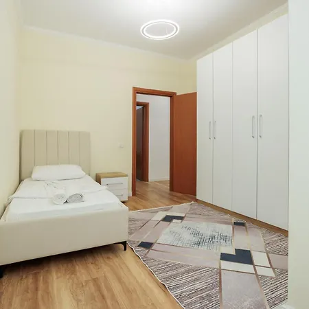 Izzy Appartement Tirana